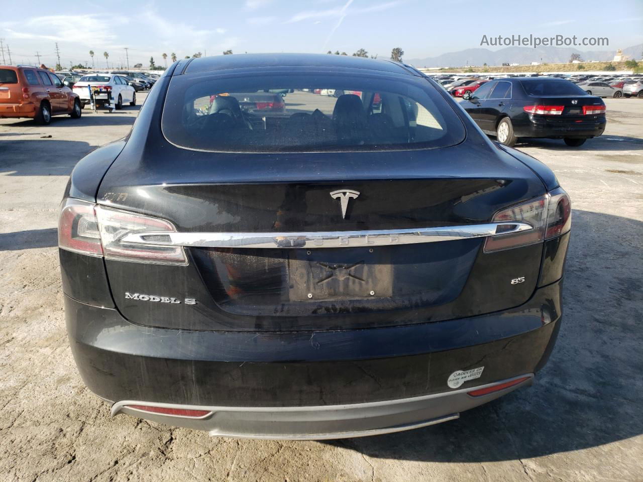 2013 Tesla Model S  Black vin: 5YJSA1DN4DFP11144