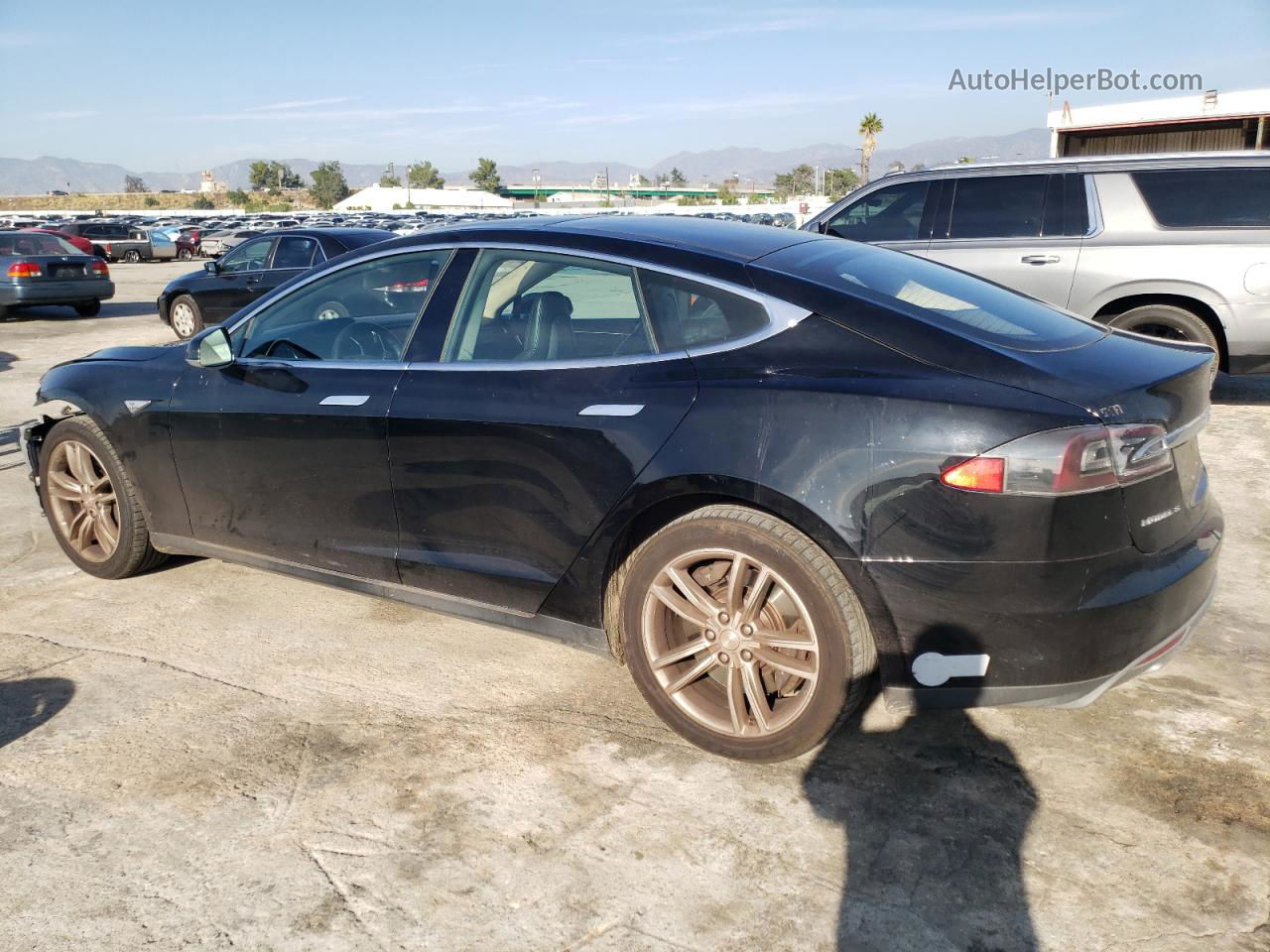 2013 Tesla Model S  Black vin: 5YJSA1DN4DFP11144