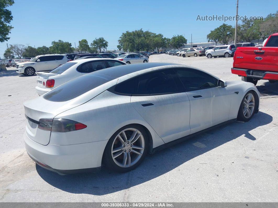 2013 Tesla Model S   White vin: 5YJSA1DN4DFP13718
