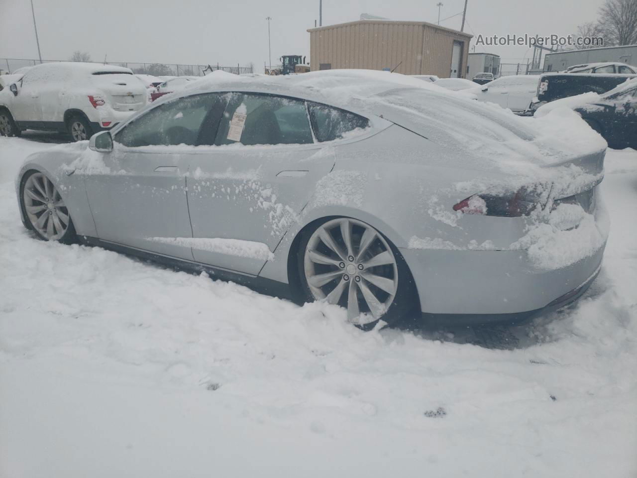 2013 Tesla Model S  Серебряный vin: 5YJSA1DN5DFP04364