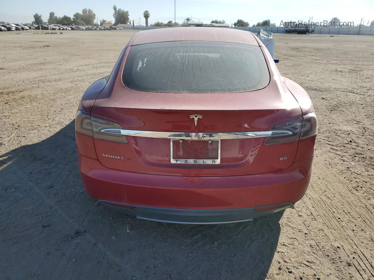 2013 Tesla Model S  Red vin: 5YJSA1DN8DFP09865