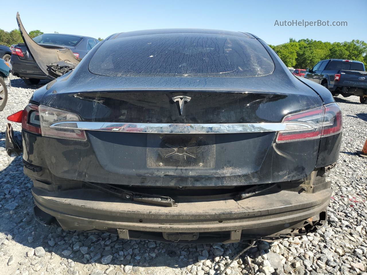 2013 Tesla Model S  Черный vin: 5YJSA1DN8DFP26861