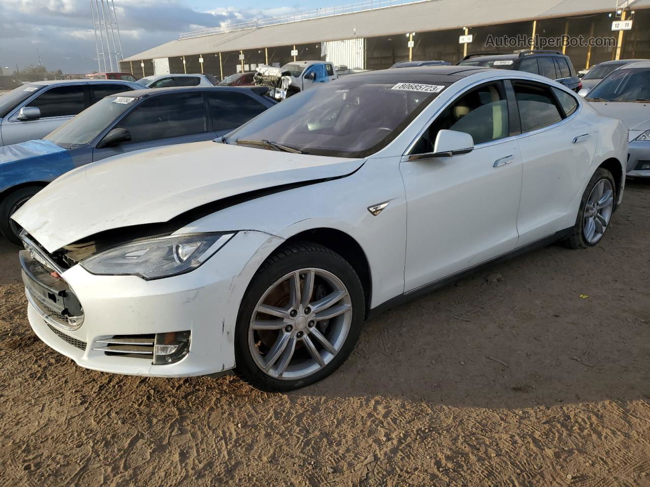 2013 Tesla Model S  White vin: 5YJSA1DNXDFP11441