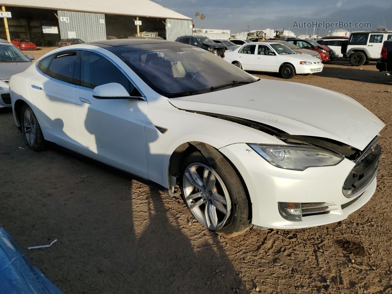 2013 Tesla Model S  White vin: 5YJSA1DNXDFP11441