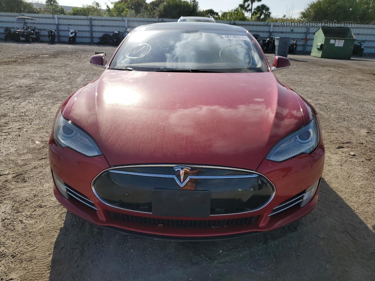 2013 Tesla Model S  Red vin: 5YJSA1DP0DFP09277