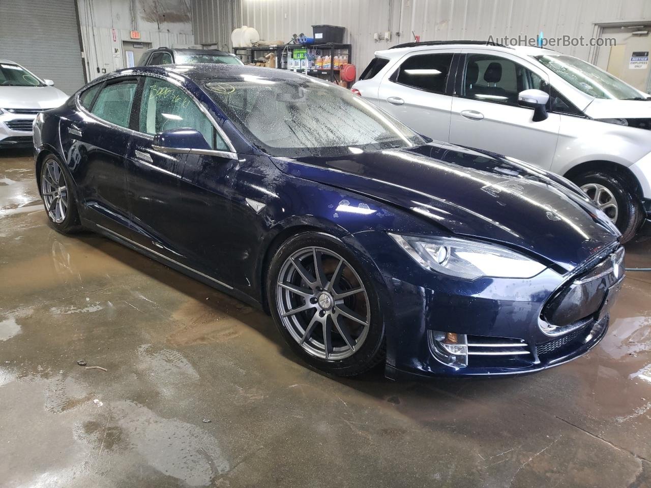 2013 Tesla Model S  Blue vin: 5YJSA1DP1DFP12690