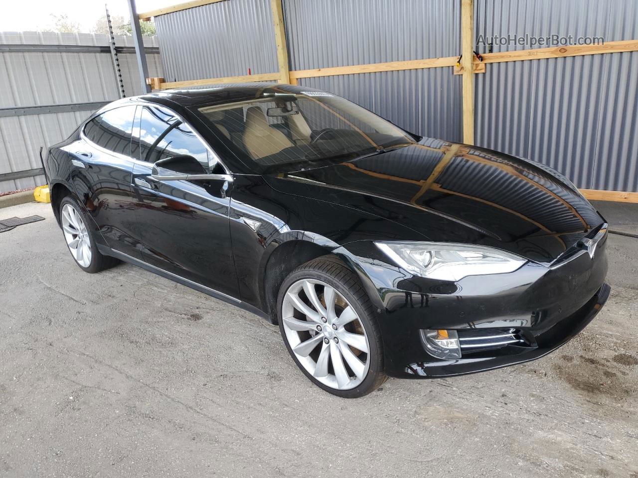 2013 Tesla Model S  Черный vin: 5YJSA1DP1DFP12771