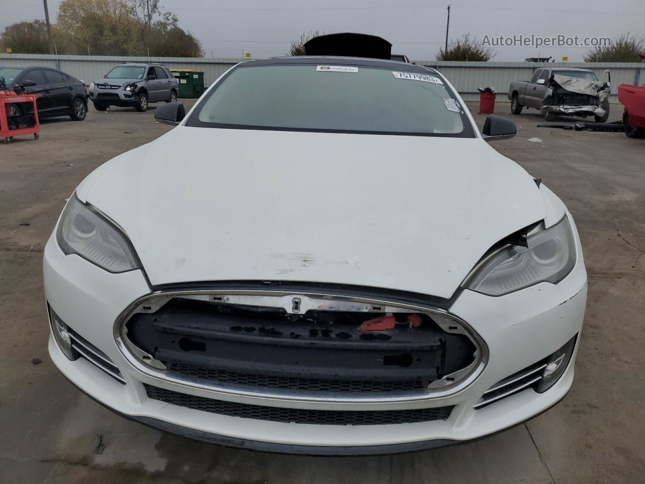 2013 Tesla Model S  White vin: 5YJSA1DP2DFP07157