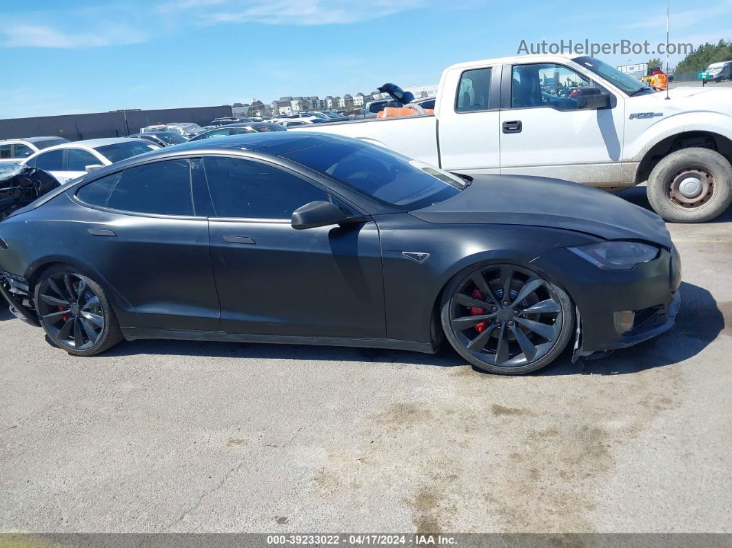 2013 Tesla Model S Performance Black vin: 5YJSA1DP2DFP25318