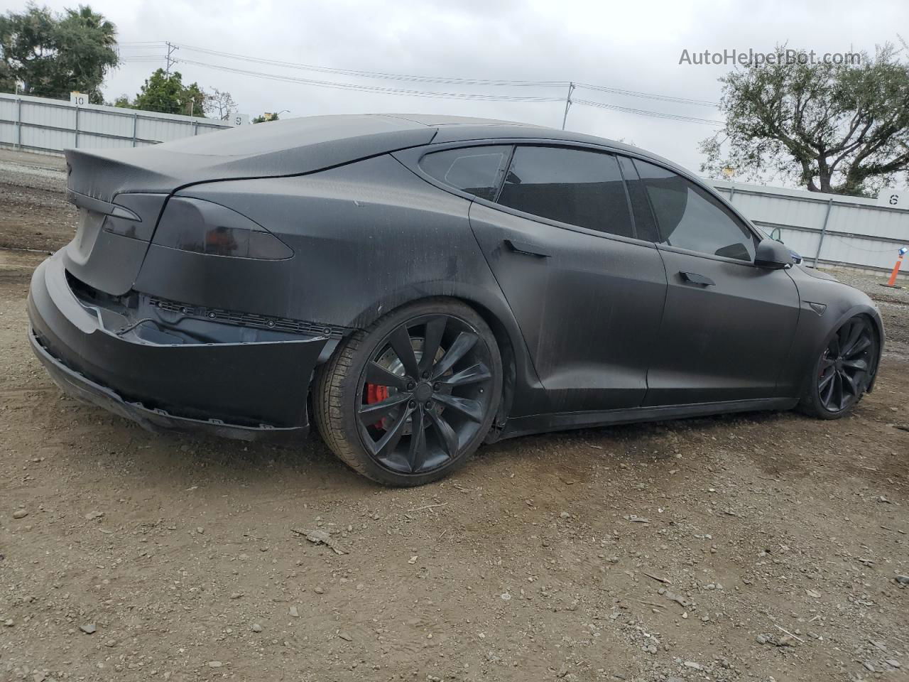 2013 Tesla Model S  Black vin: 5YJSA1DP2DFP25318