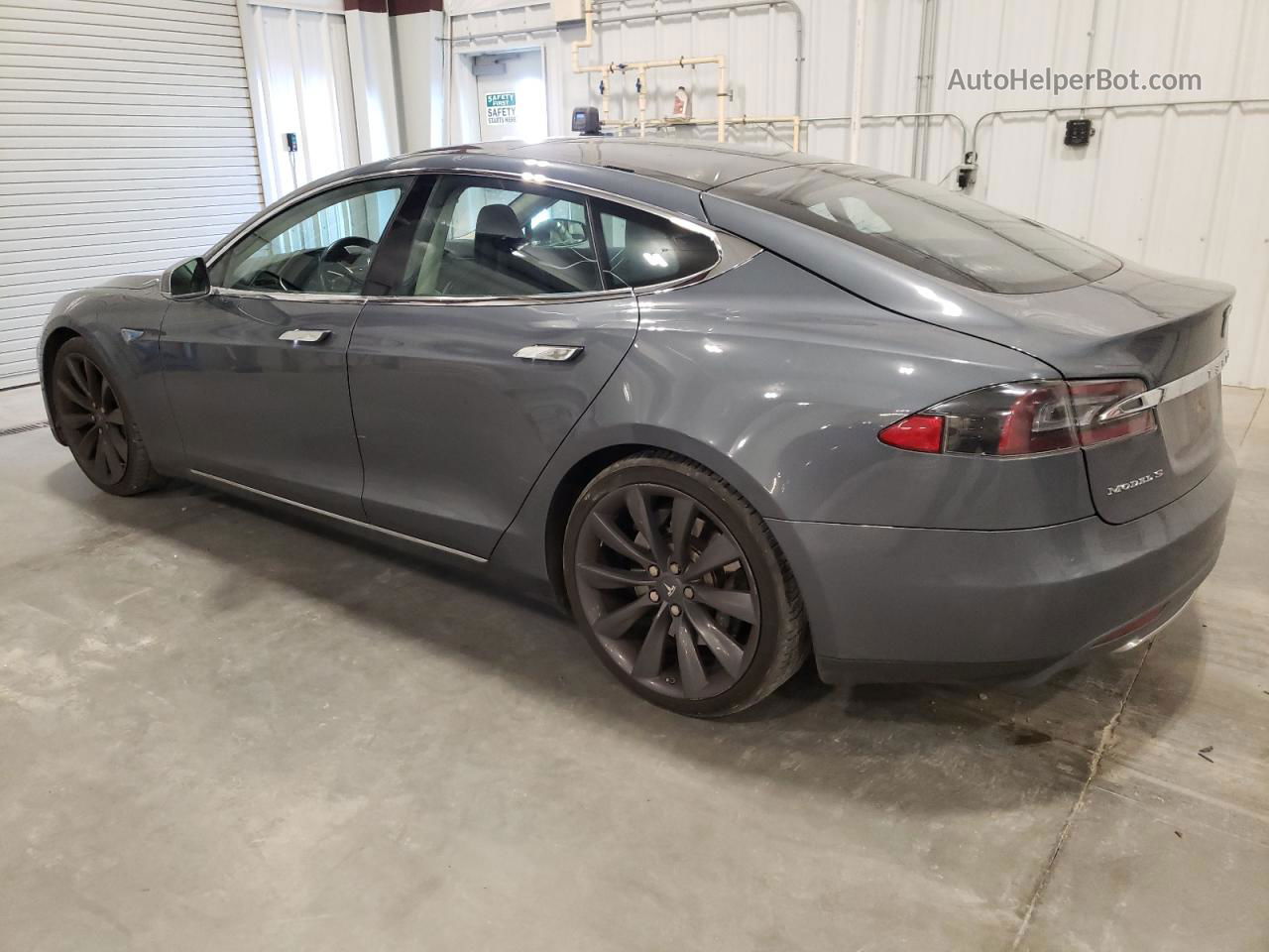 2013 Tesla Model S  Серый vin: 5YJSA1DP4DFP09315