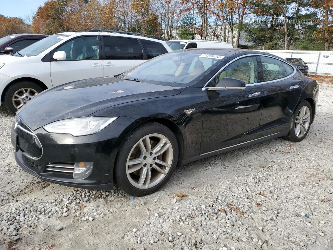 2013 Tesla Model S  Black vin: 5YJSA1DP6DFP11003