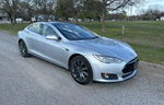 2013 Tesla Model S  Silver vin: 5YJSA1DP7DFP06604