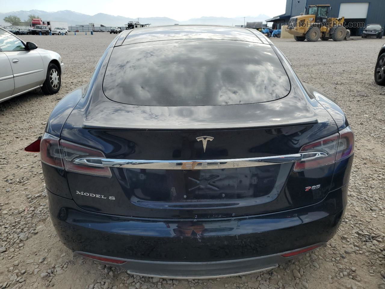 2013 Tesla Model S  Blue vin: 5YJSA1DP8DFP07244