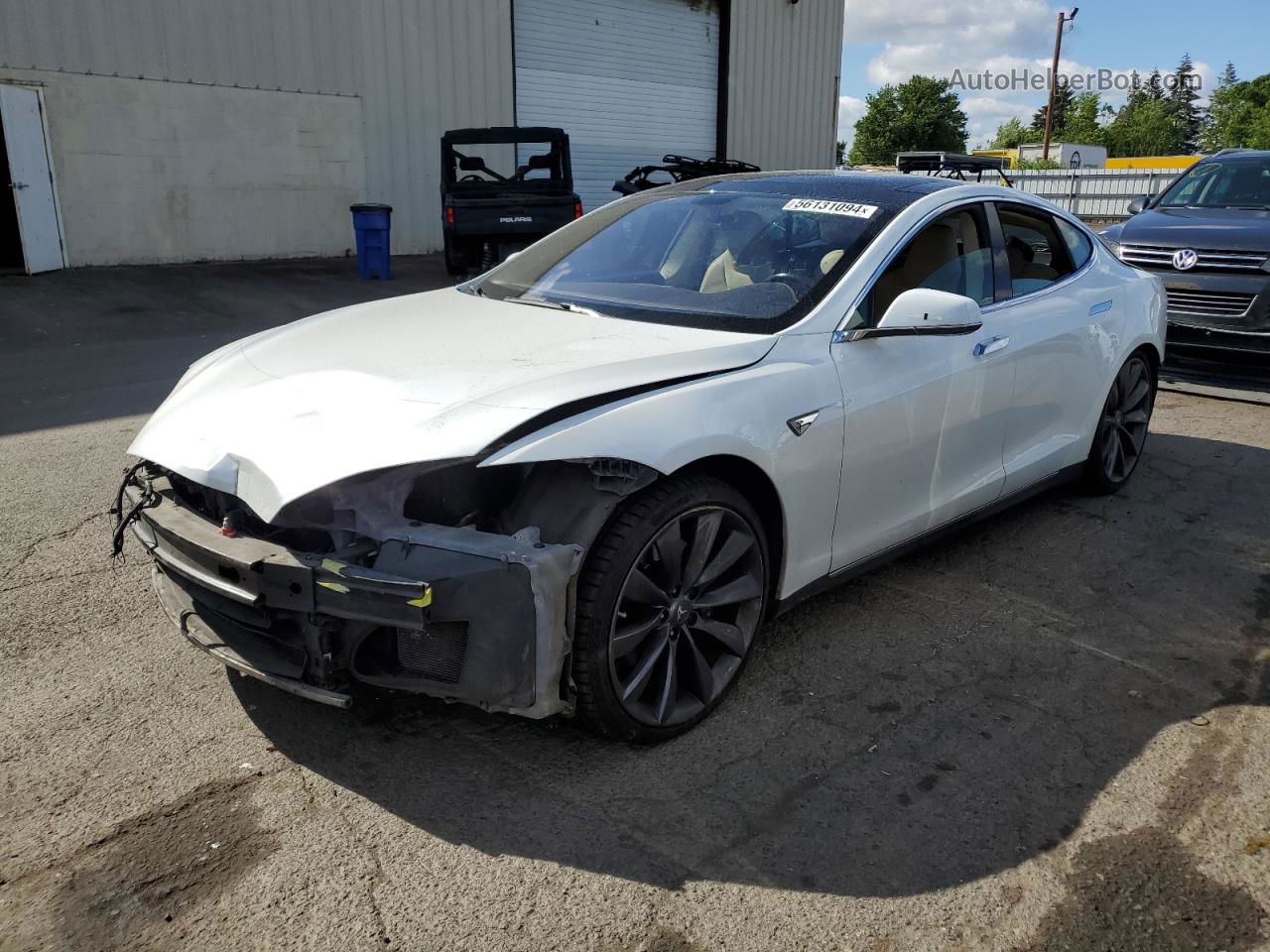 2013 Tesla Model S  White vin: 5YJSA1DP9DFP04403