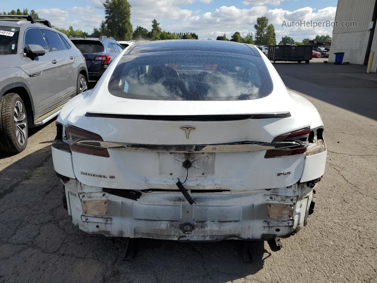 2013 Tesla Model S  White vin: 5YJSA1DP9DFP04403