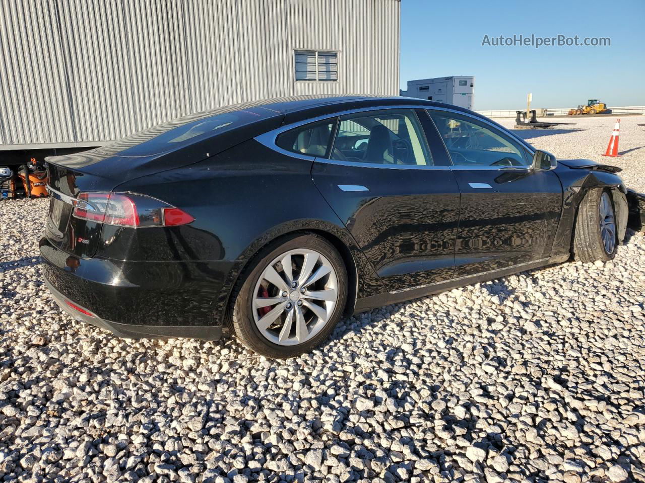 2013 Tesla Model S  Черный vin: 5YJSA1DPXDFP21825