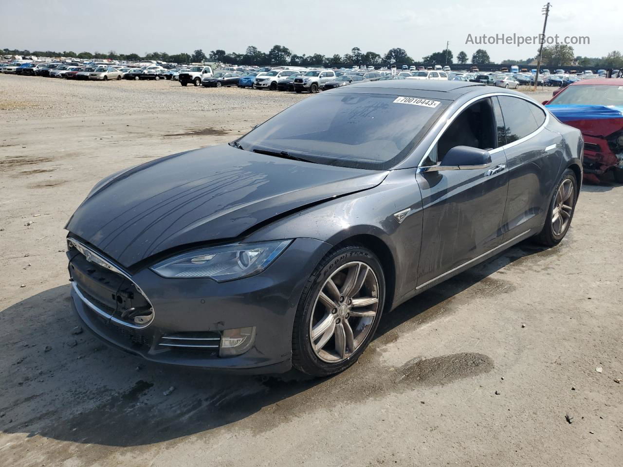 2015 Tesla Model S  Black vin: 5YJSA1E13FF114601