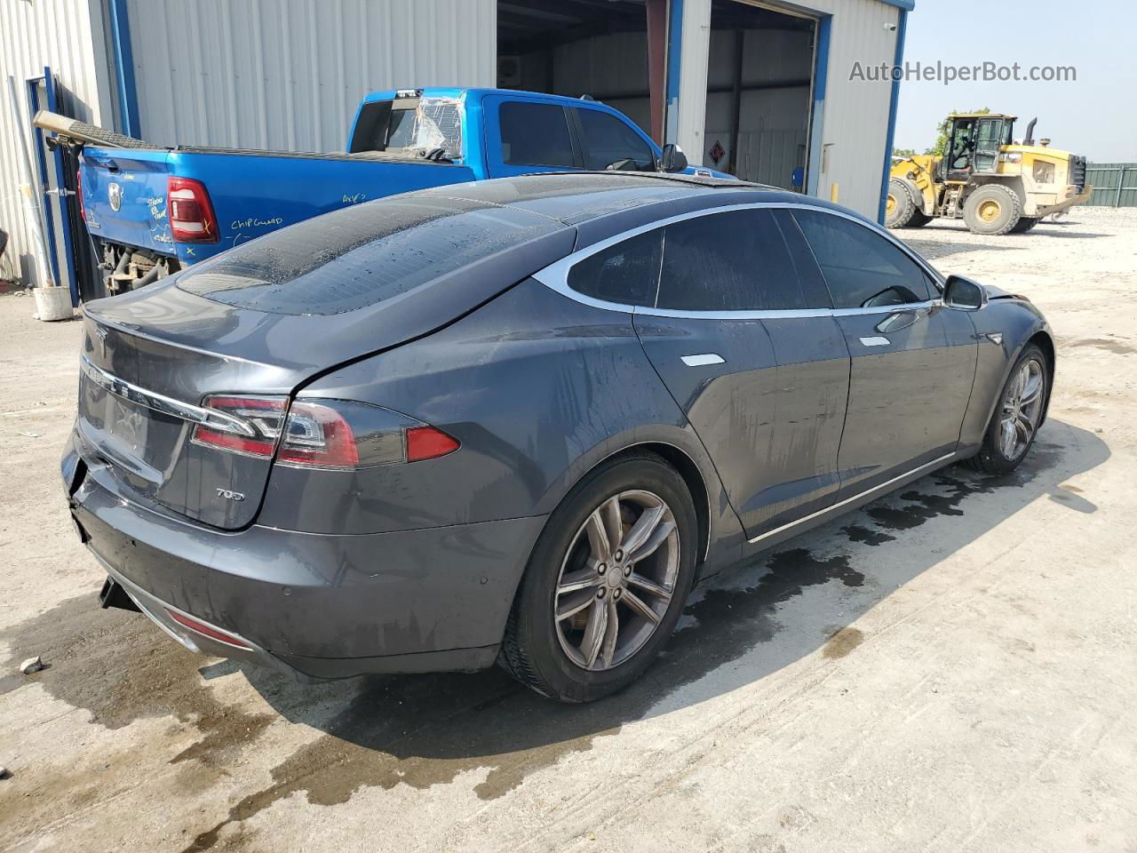 2015 Tesla Model S  Black vin: 5YJSA1E13FF114601