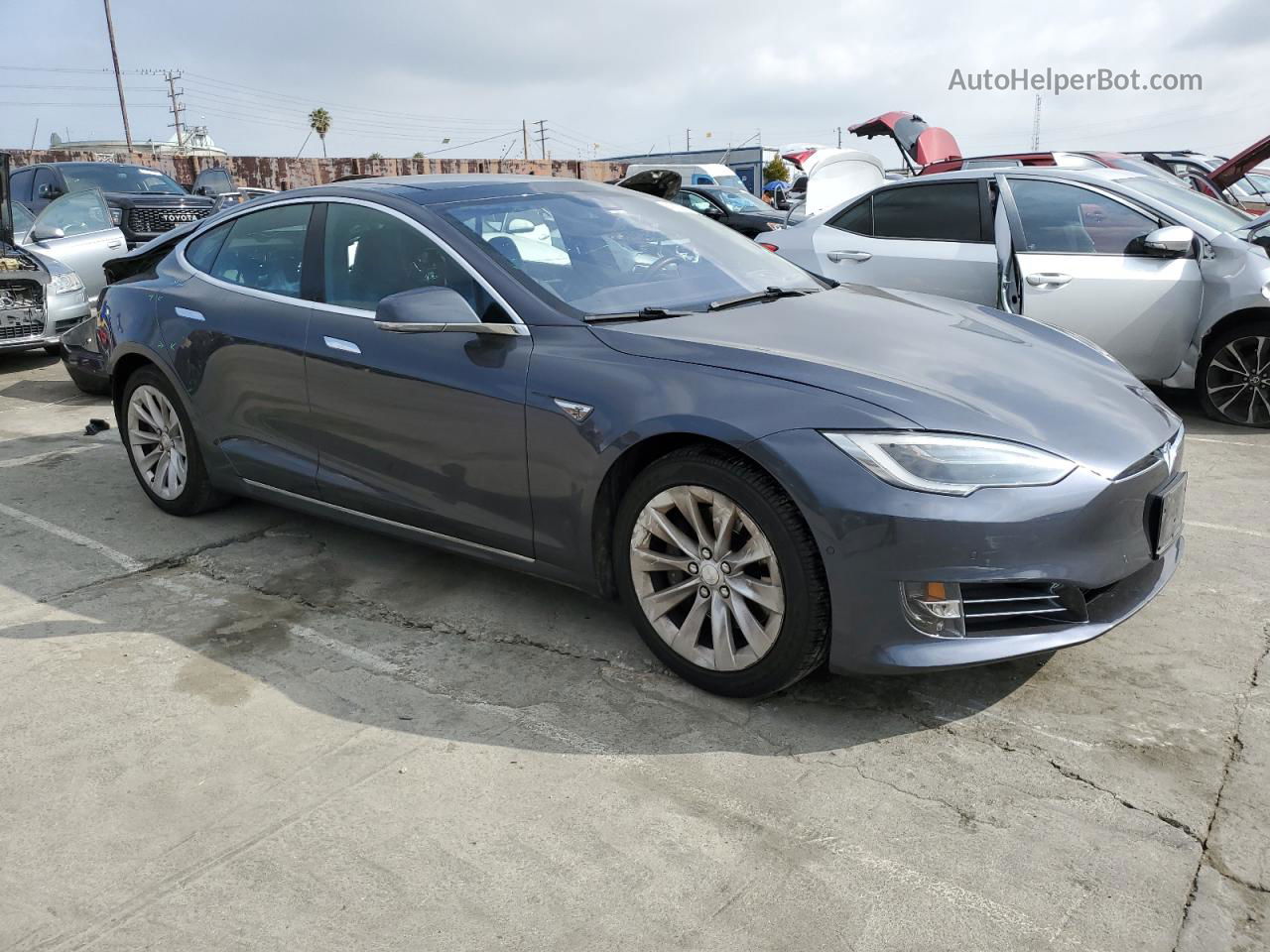 2016 Tesla Model S  Серый vin: 5YJSA1E14GF158057