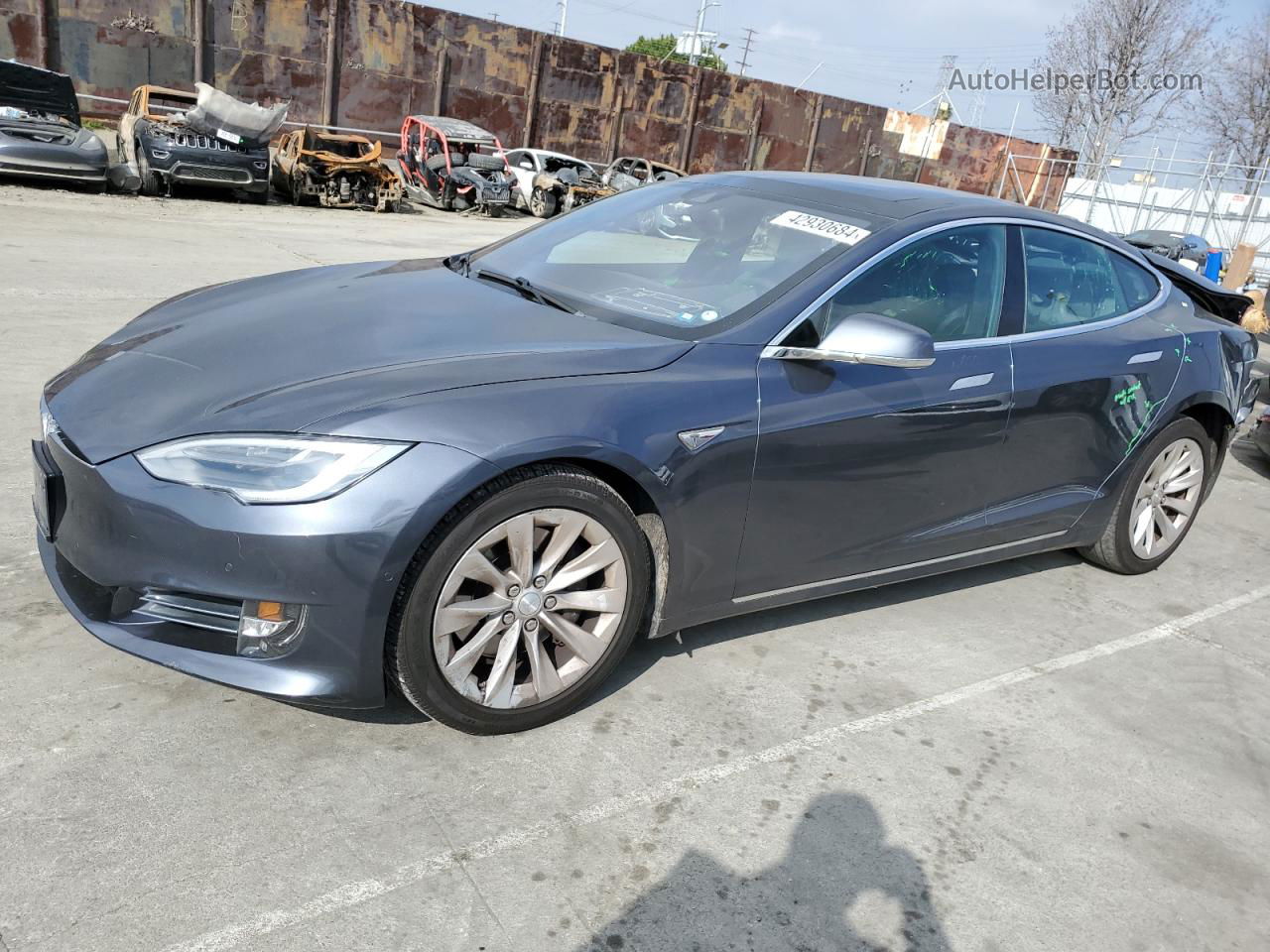 2016 Tesla Model S  Серый vin: 5YJSA1E14GF158057