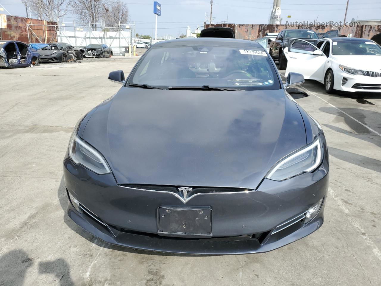 2016 Tesla Model S  Серый vin: 5YJSA1E14GF158057