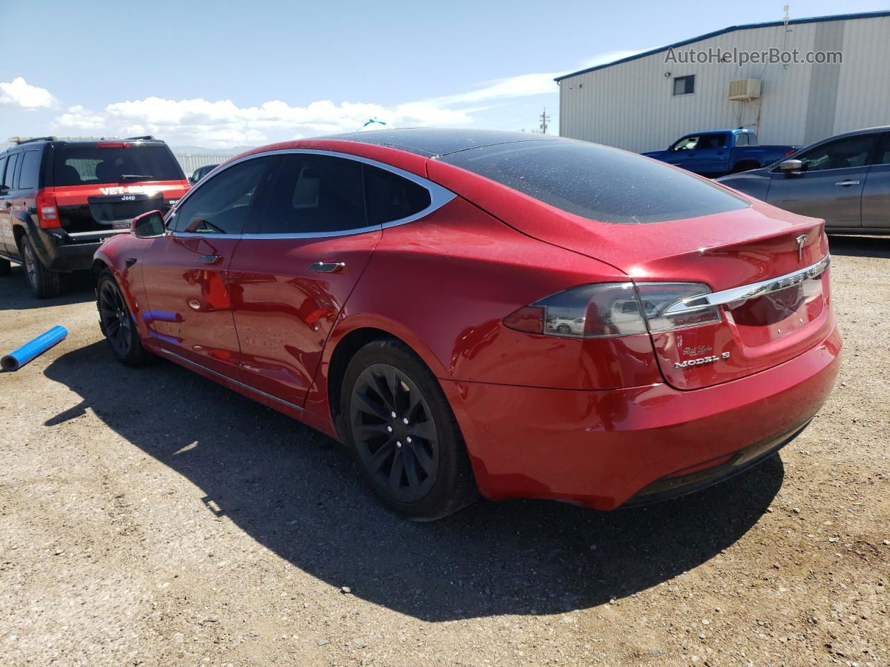 2016 Tesla Model S  Red vin: 5YJSA1E14GF175800