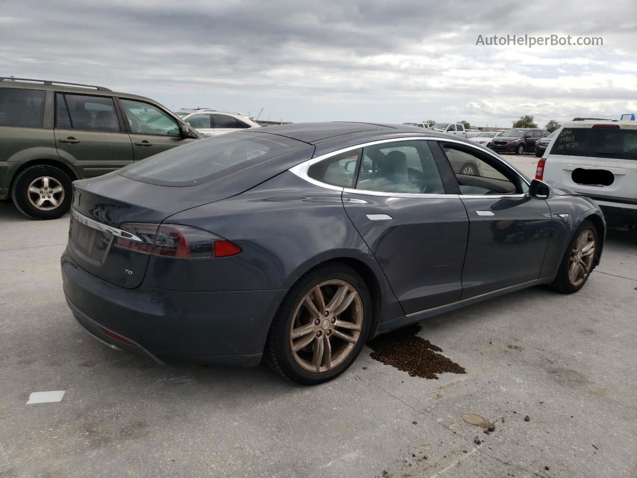 2015 Tesla Model S  Угольный vin: 5YJSA1E15FF115829