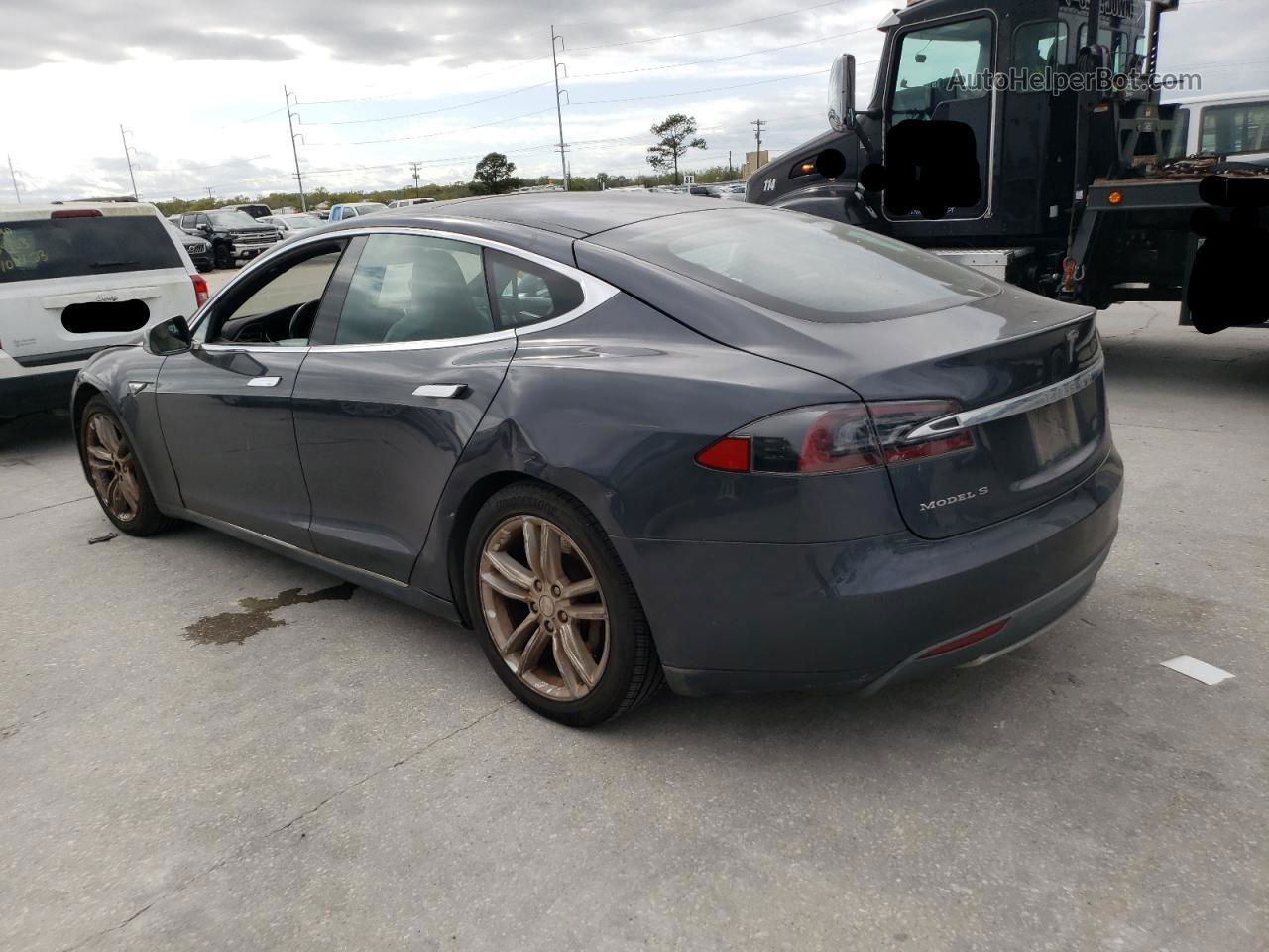 2015 Tesla Model S  Угольный vin: 5YJSA1E15FF115829