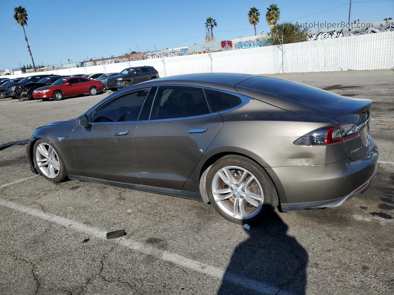 2016 Tesla Model S  Brown vin: 5YJSA1E15GF136326