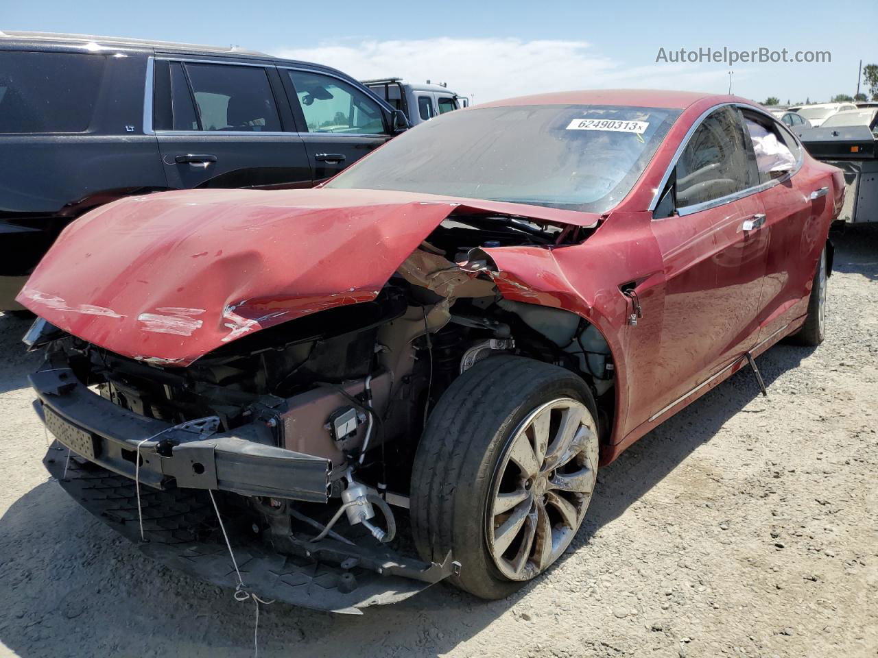 2016 Tesla Model S  Red vin: 5YJSA1E15GF174008