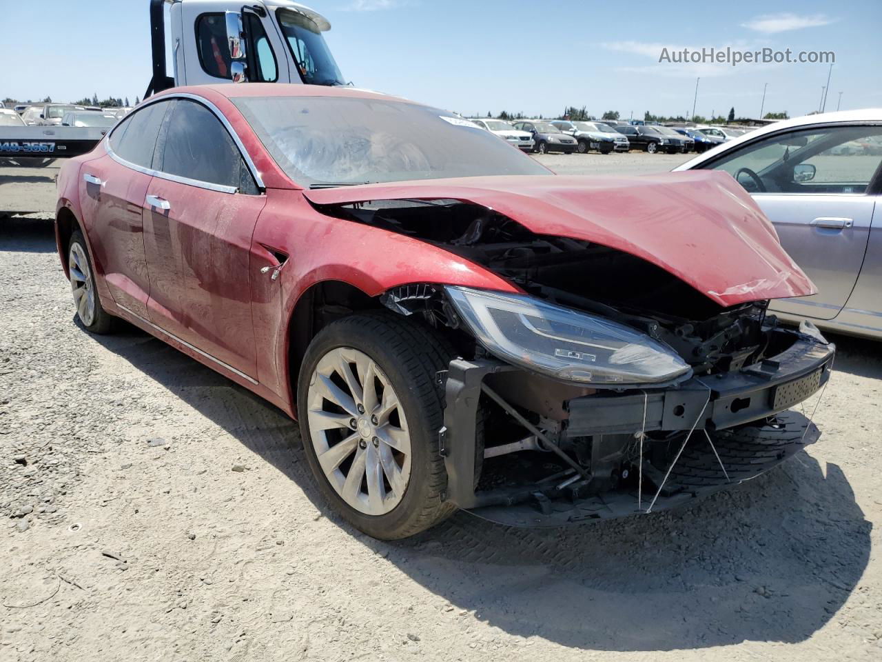 2016 Tesla Model S  Red vin: 5YJSA1E15GF174008