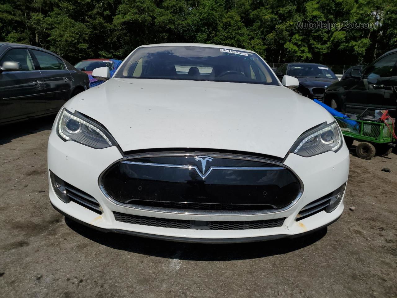 2015 Tesla Model S  White vin: 5YJSA1E16FF109554