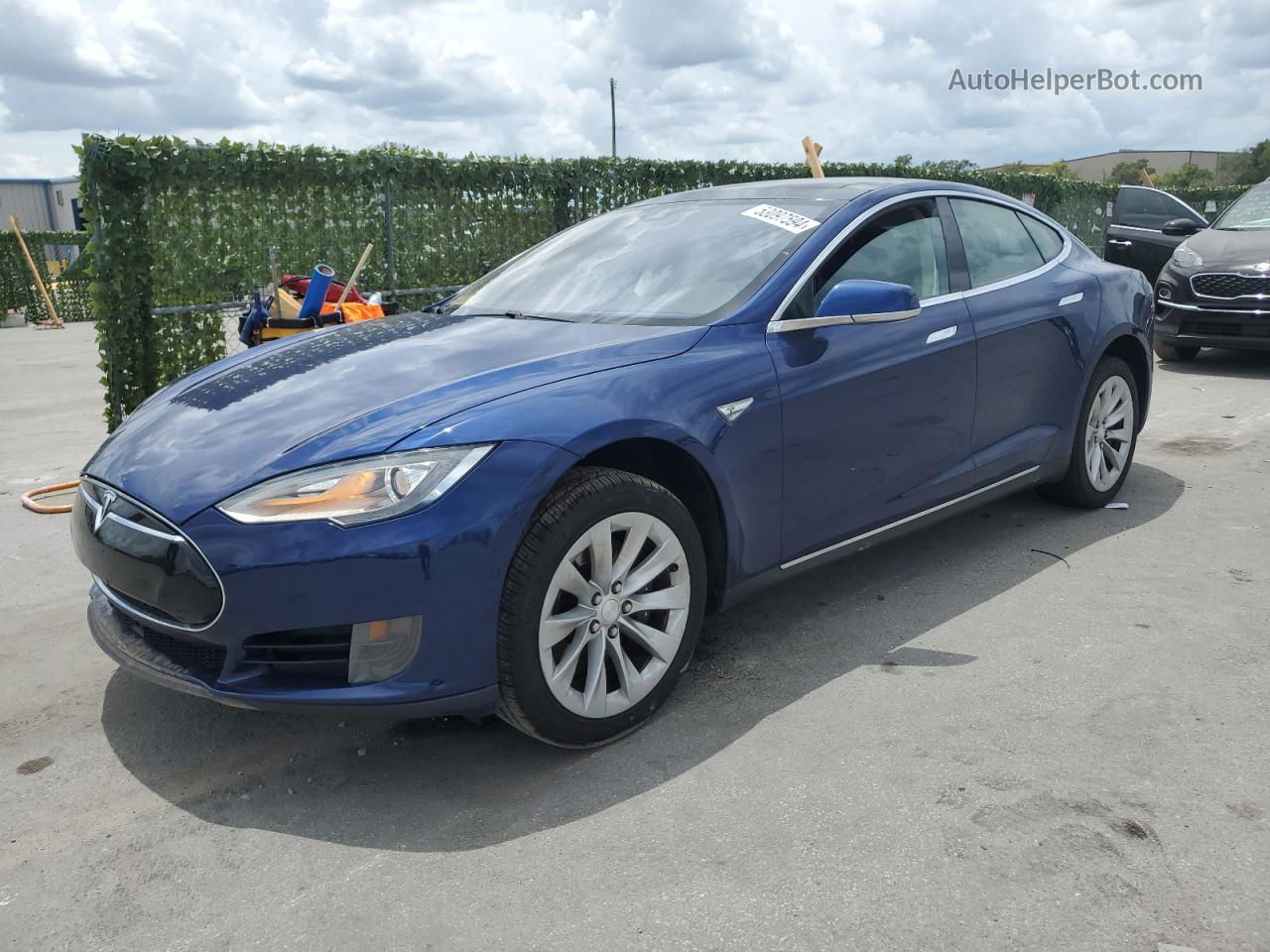 2016 Tesla Model S  Синий vin: 5YJSA1E16GF132897