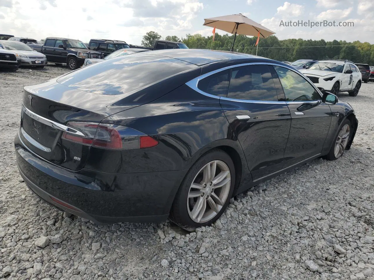 2015 Tesla Model S  Black vin: 5YJSA1E17FF116965