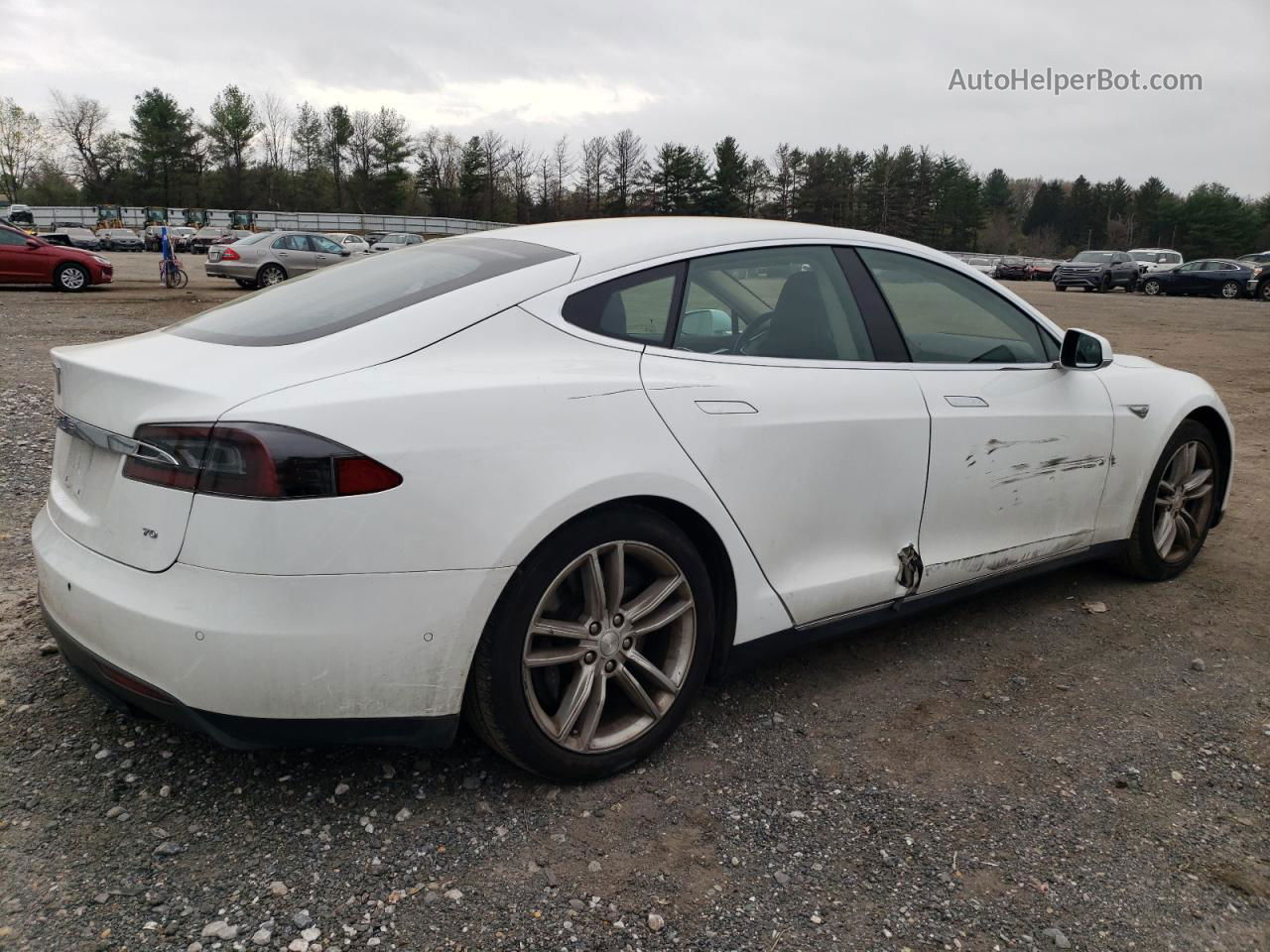 2016 Tesla Model S  Белый vin: 5YJSA1E17GF130043