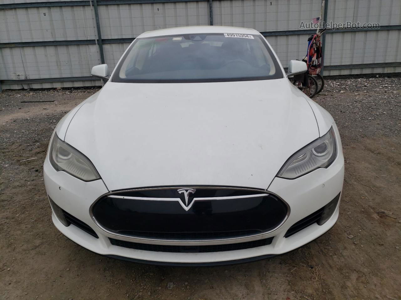 2016 Tesla Model S  Белый vin: 5YJSA1E17GF130043