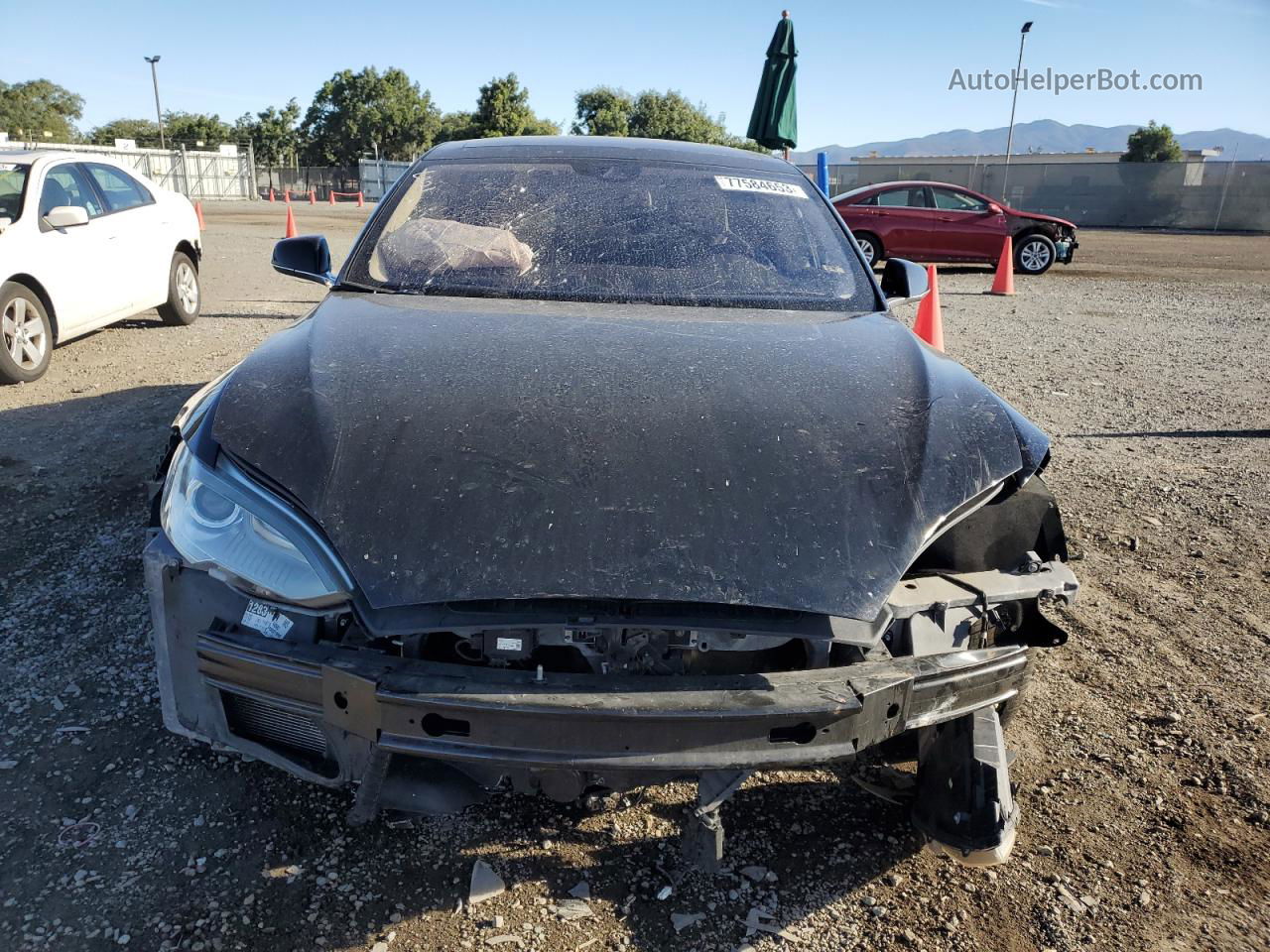 2016 Tesla Model S  Черный vin: 5YJSA1E17GF132956