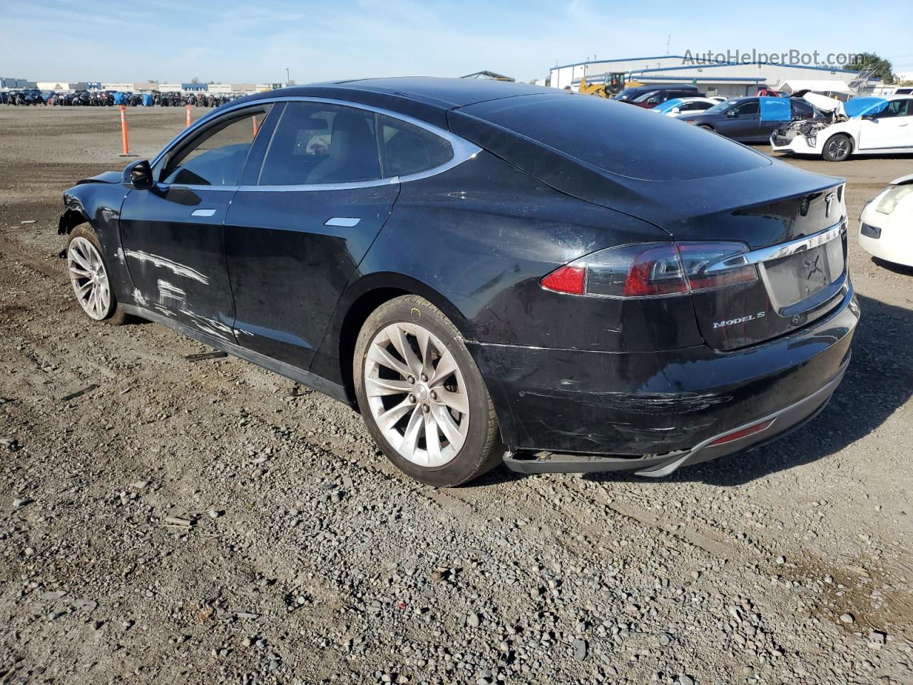 2016 Tesla Model S  Black vin: 5YJSA1E17GF132956