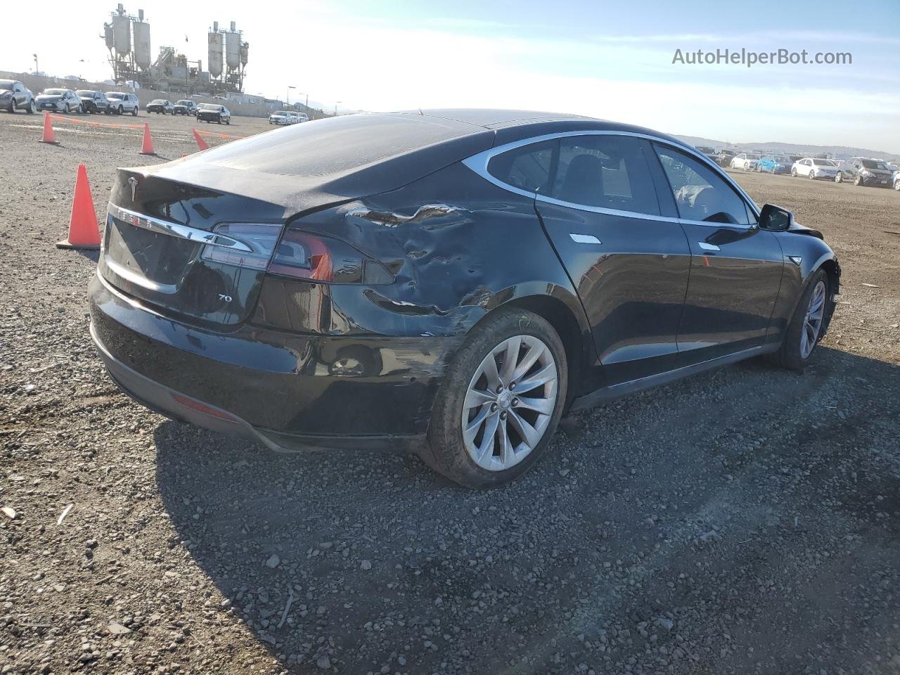 2016 Tesla Model S  Черный vin: 5YJSA1E17GF132956