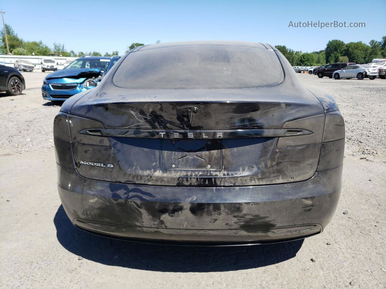 2016 Tesla Model S  Black vin: 5YJSA1E17GF143018