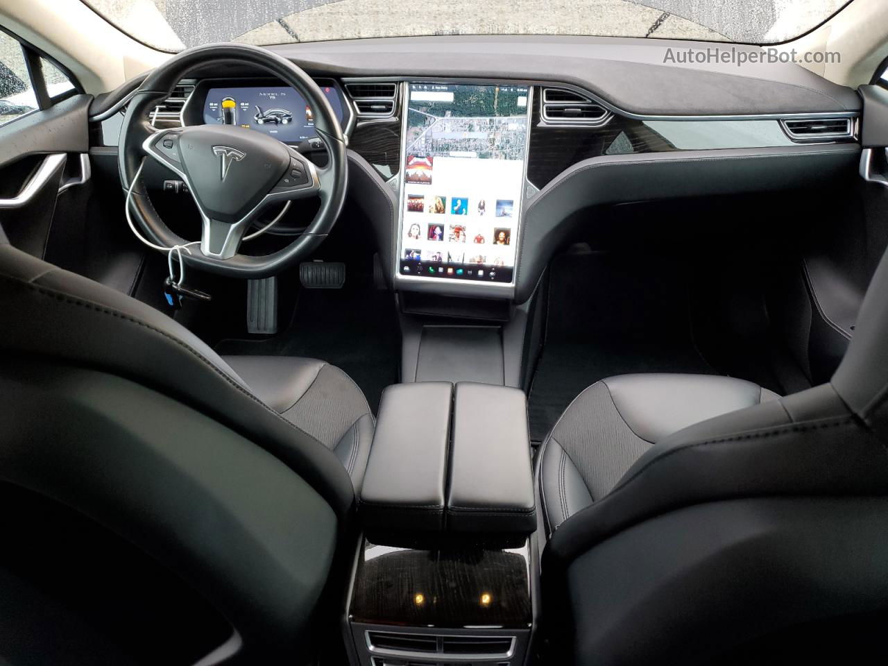 2016 Tesla Model S  Черный vin: 5YJSA1E17GF158828