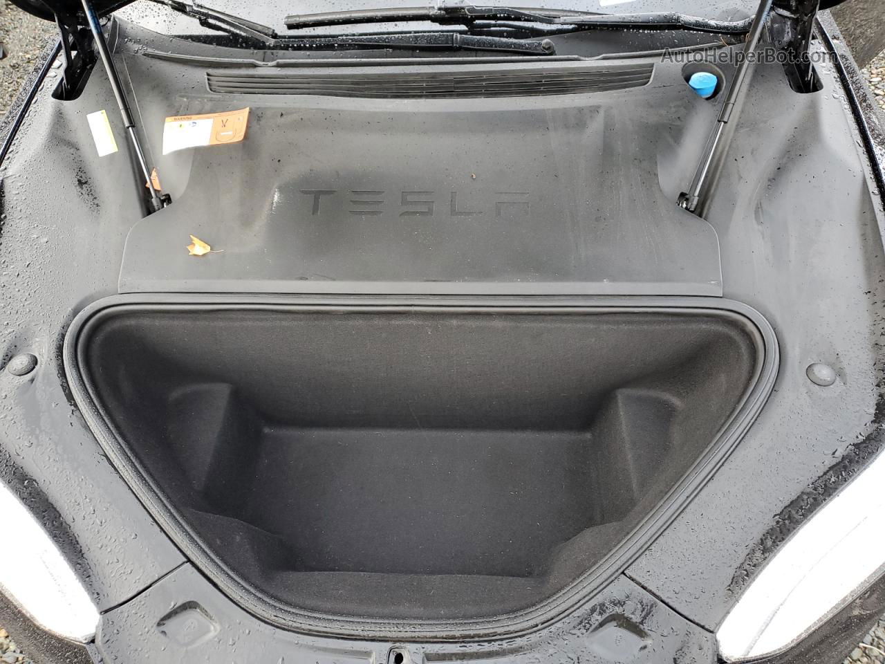 2016 Tesla Model S  Черный vin: 5YJSA1E17GF158828