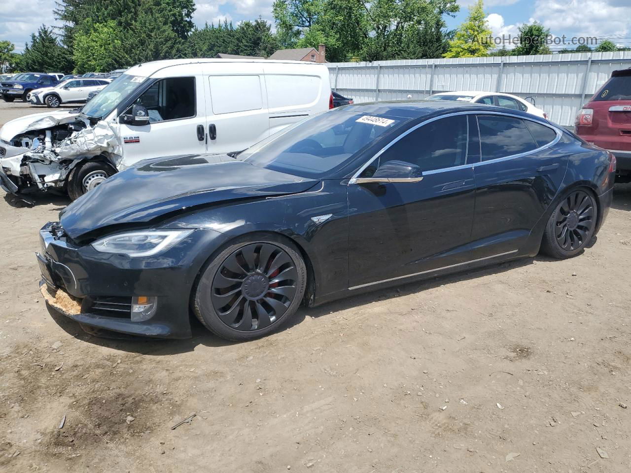 2016 Tesla Model S  Черный vin: 5YJSA1E20GF153494