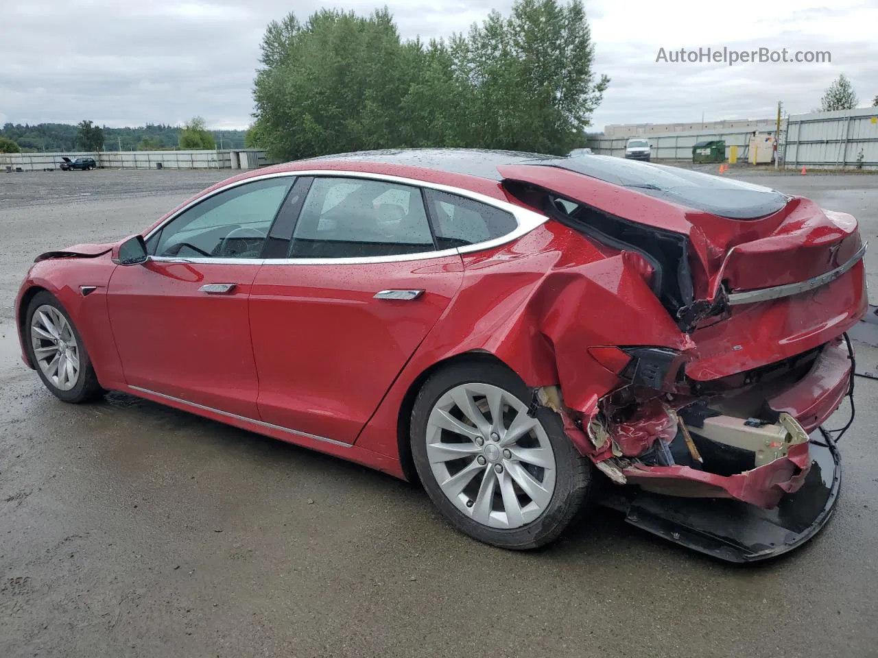 2018 Tesla Model S  Red vin: 5YJSA1E20JF264795