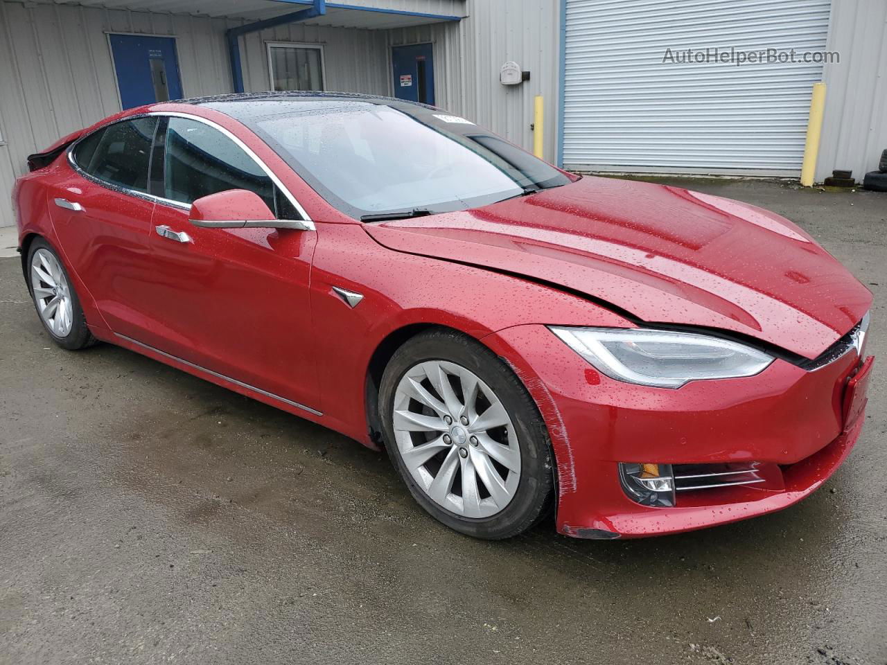 2018 Tesla Model S  Красный vin: 5YJSA1E20JF264795