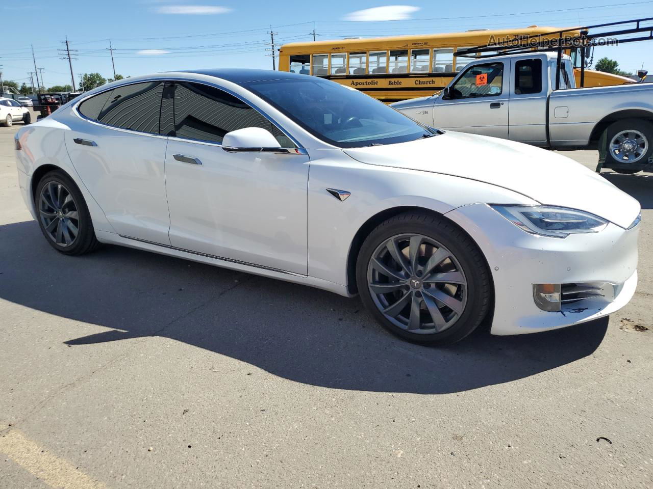 2019 Tesla Model S White vin: 5YJSA1E20KF348052