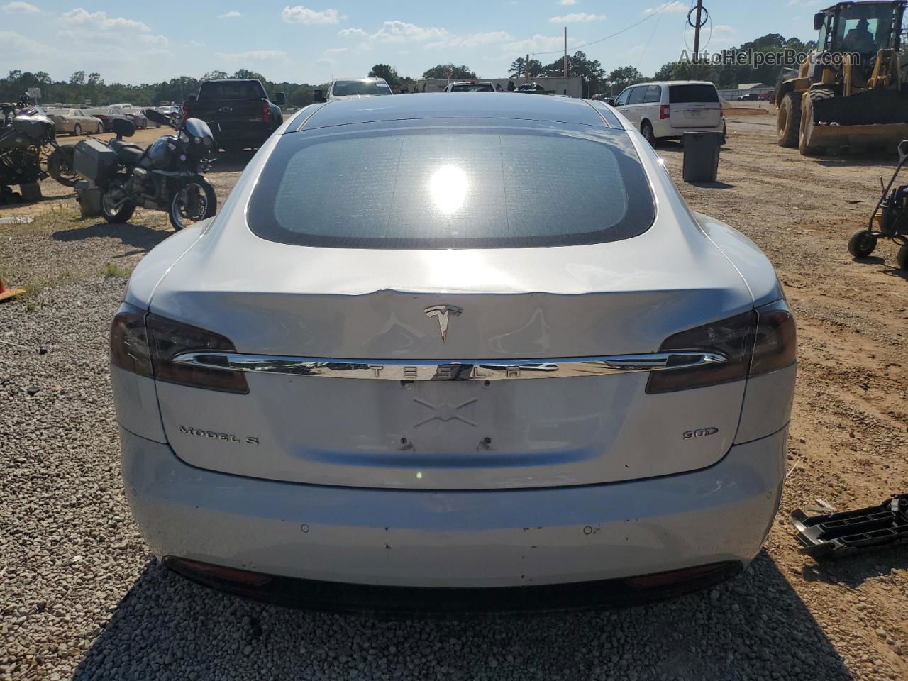 2016 Tesla Model S  Silver vin: 5YJSA1E21GF145095