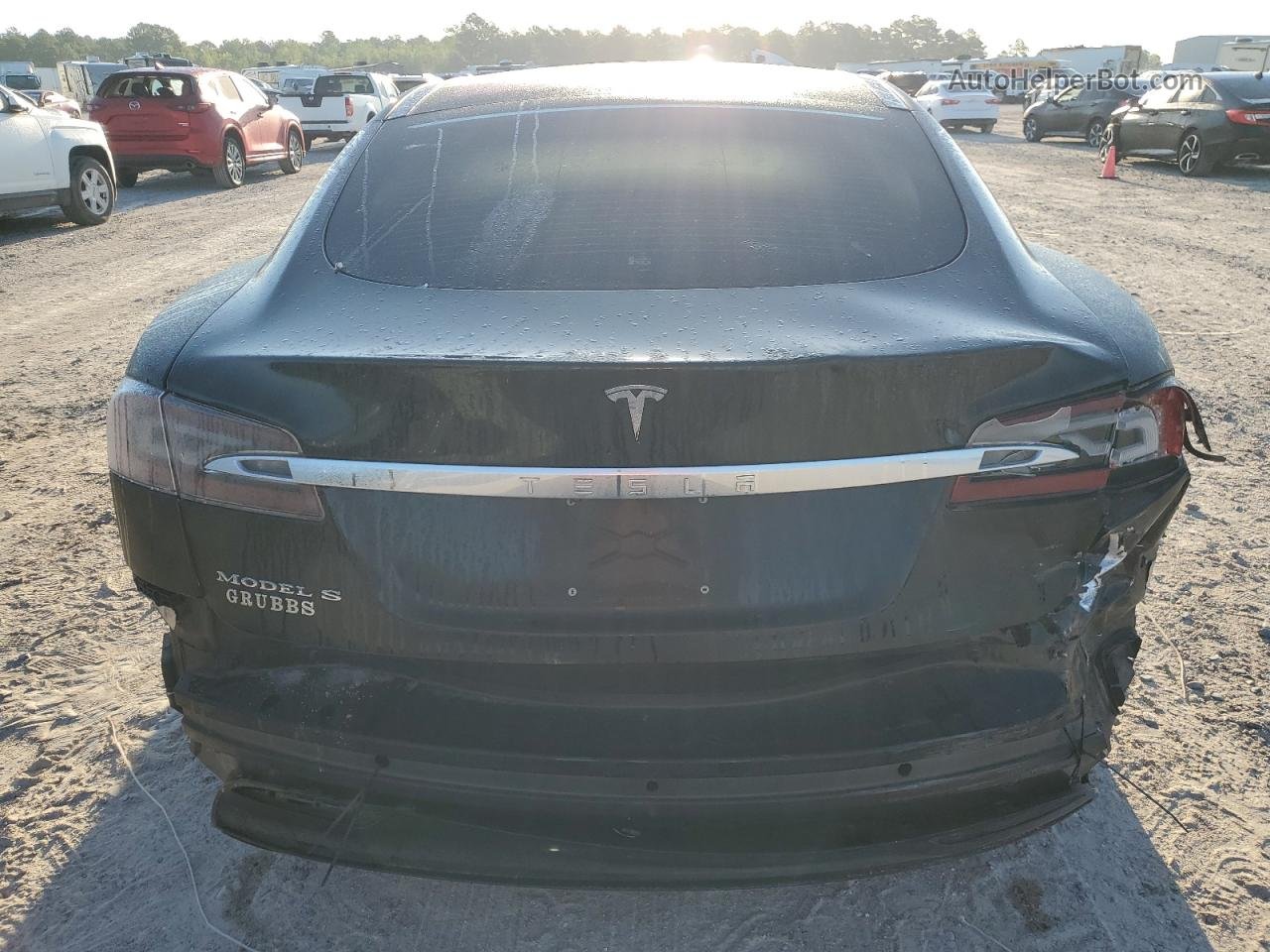 2016 Tesla Model S  Black vin: 5YJSA1E21GF160793