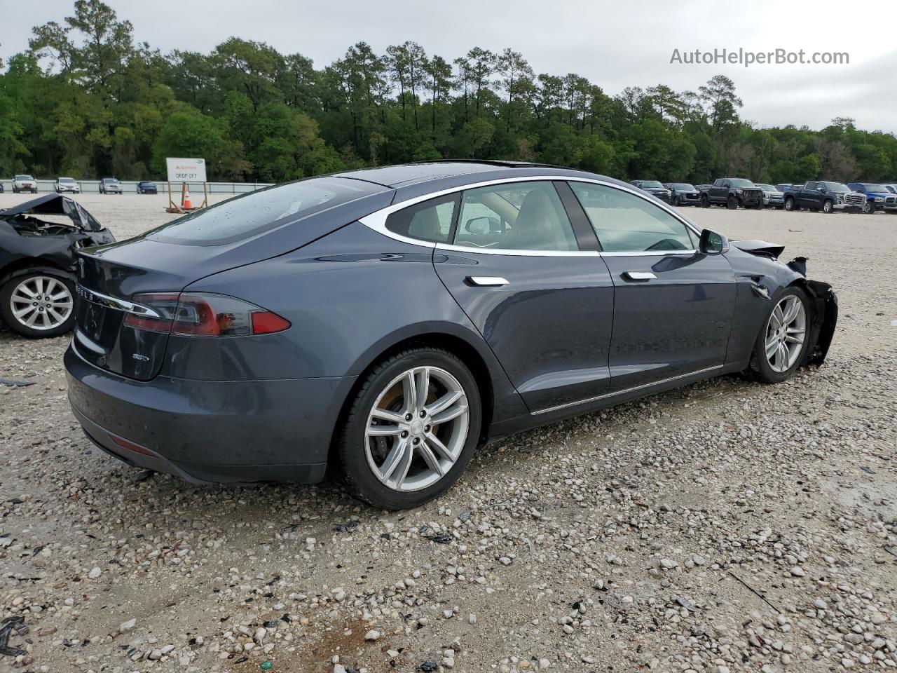 2015 Tesla Model S  Gray vin: 5YJSA1E22FF119765